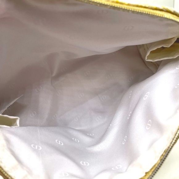 🌷Dior Limited Edition Gold Makeup Bag - Picture 2 of 2